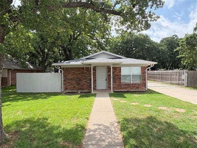 /international/us/3201-s-garland-street-decatur-tx-110107994695/