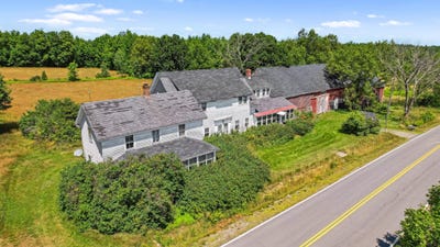 /international/us/252-schoodic-lake-road-brownville-me-110101193719/?lang=en