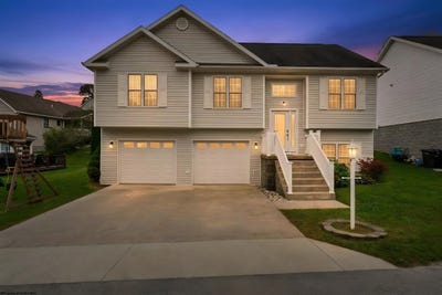 /international/us/255-hanalei-drive-morgantown-wv-110110366575/