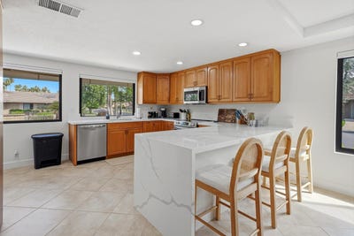 /international/us/2-maximo-way-palm-desert-ca-110107823757/