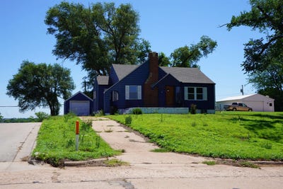/international/us/600-n-walnut-medicine-lodge-ks-110108859976/