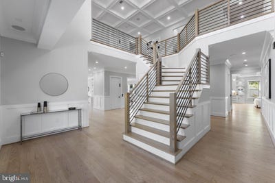 /international/us/14700-cranoke-street-centreville-va-110101220548/