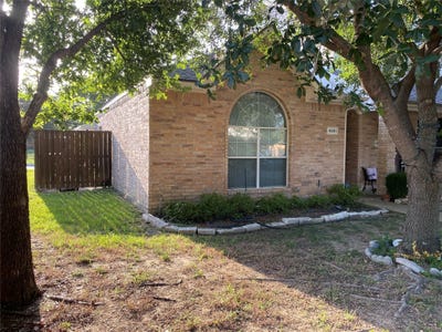 /international/us/4901-las-lomas-drive-mesquite-tx-110100380736/