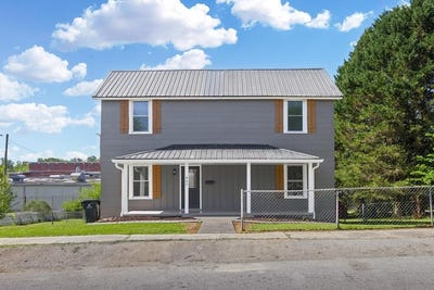 /international/us/402-maple-street-abbeville-sc-110107282244/