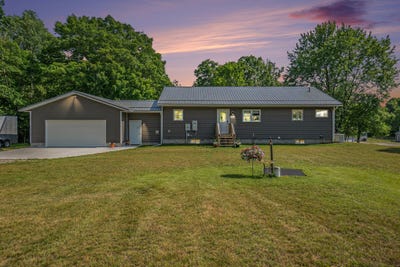 /international/us/2480-s-148th-avenue-hesperia-mi-110100343140/