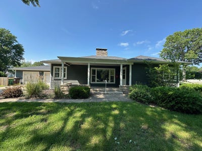 /international/us/701-w-buchanan-street-winterset-ia-110101222091/?lang=id