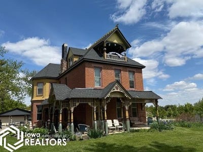 /international/us/1301-e-monroe-street-mount-pleasant-ia-110108061204/