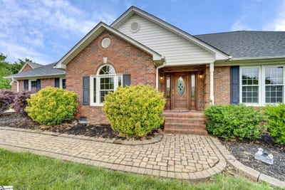 /international/us/506-silver-ridge-drive-greer-sc-110107722814/