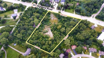 /international/us/9915-highland-road-white-lake-mi-110104556409/