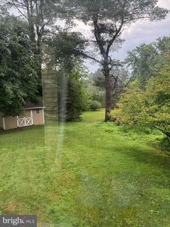 /international/us/2071-pleasant-drive-bethlehem-pa-110101520397/