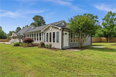 /international/us/705-bullard-st-roseboro-nc-110100587004/