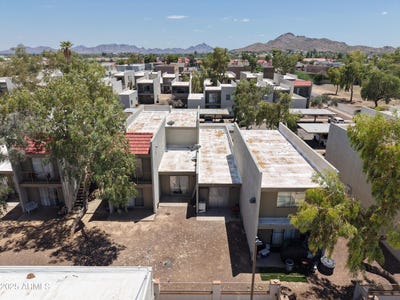 /international/us/2822-e-kathleen-road-phoenix-az-110101246347/