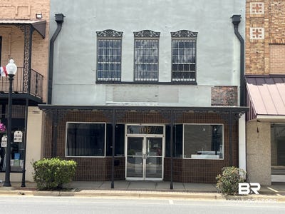 /international/us/108-s-main-st-atmore-al-110119957679/