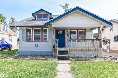 /international/us/1107-may-street-marshalltown-ia-110100194297/