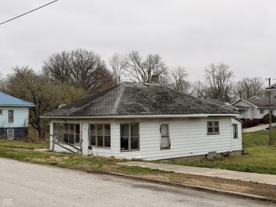 /international/us/1004-n-washington-street-bicknell-in-110107050865/