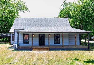 /international/us/223-e-shreveport-street-van-alstyne-tx-110107923725/
