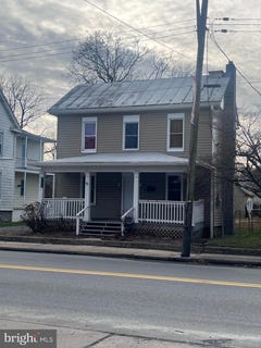 /international/us/108-s-fayette-street-shippensburg-pa-110104535706/