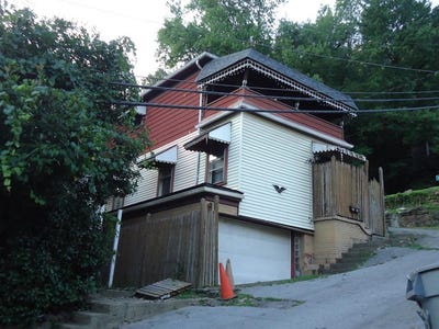 /international/us/22-vine-street-welch-wv-110101984111/