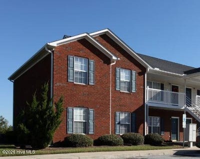 /international/us/4460-c-magellan-court-ayden-nc-110107652928/