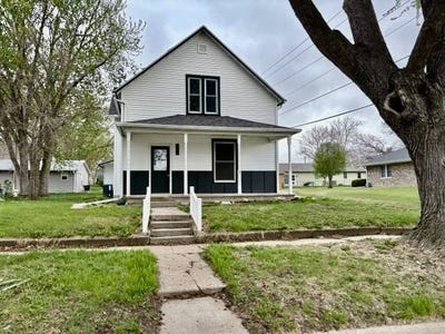 /international/us/326-s-8th-street-albion-ne-110104438503/