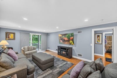 /international/us/69-peach-hill-ct-ramsey-boro-nj-110109153757/
