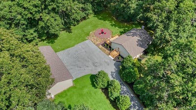 /international/us/55-somarelli-road-huguenot-ny-110119578091/