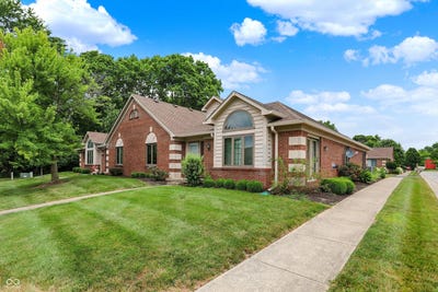 /international/us/1638-library-boulevard-greenwood-in-110107306717/