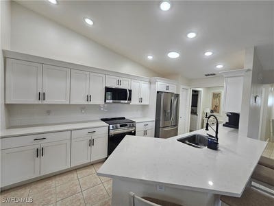 /international/us/19942-lake-vista-circle-n-unit-2-lehigh-acres-fl-110098983882/