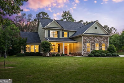 /international/us/372-abbington-way-clarkesville-ga-110099797433/