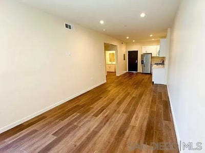 /international/us/1041-n-cummings-los-angeles-ca-110101169576/?lang=zh-cn