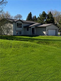 /international/us/100-vedders-avenue-pease-mn-110108192156/