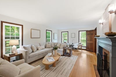 /international/us/19-beechtree-lane-granville-oh-110109141927/