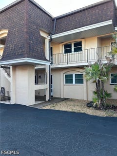 /international/us/7401-constitution-circle-fort-myers-fl-110120625098/