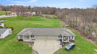 /international/us/1757-stults-road-huntington-in-110106671511/