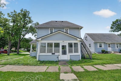/international/us/706-w-12th-street-cedar-falls-ia-110109169265/