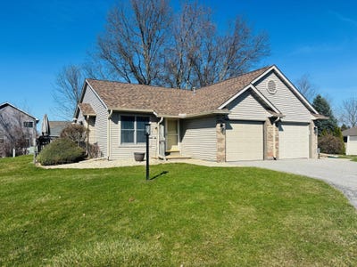 /international/us/3612-creekside-drive-valparaiso-in-110106787800/