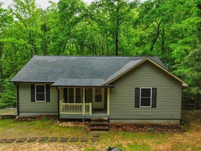 /international/us/165-pelican-drive-ellijay-ga-110108581180/