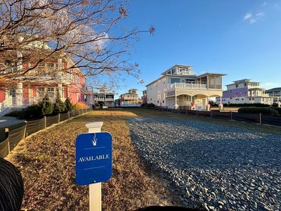 /international/us/140-sunset-blvd-cape-charles-va-110096203003/