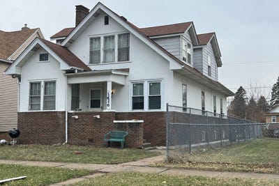 /international/us/north-chicago-il-110104572103/