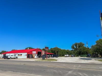 /international/us/1106-w-main-street-olney-tx-110107952534/