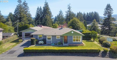 /international/us/853-w-15th-st-coquille-or-110107827522/