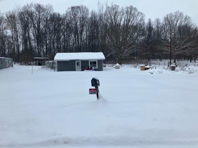 /international/us/2694-w-clarence-road-harrison-mi-110108945314/