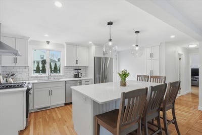 /international/us/42-matthies-st-beverly-ma-110108824100/