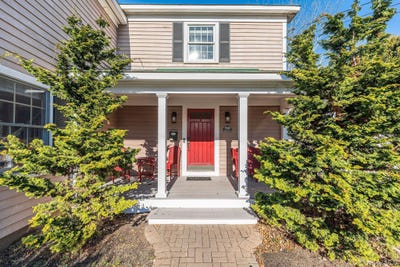 /international/us/735-aka-718-wiggins-street-greenport-ny-110104112071/