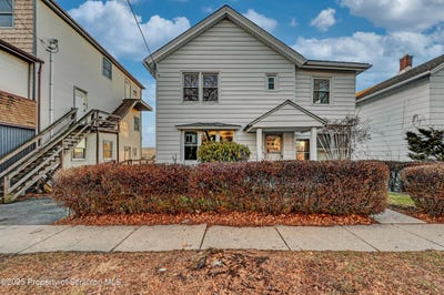 /international/us/814-s-webster-avenue-scranton-pa-110105775983/