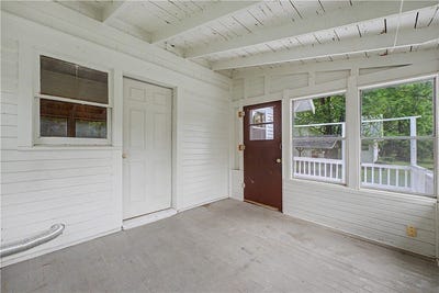 /international/us/810-king-avenue-pineville-mo-110108476576/
