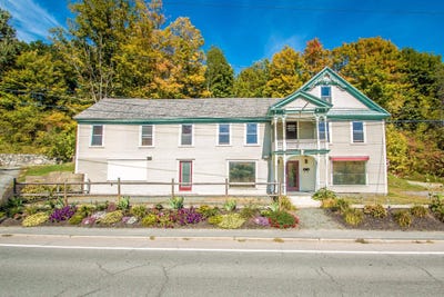 /international/us/40-w-main-street-littleton-nh-110104089981/