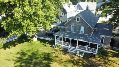 /international/us/154-andrew-comstock-road-warwick-ri-110108390009/