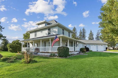 /international/us/25773-butler-center-road-clarksville-ia-110120456927/