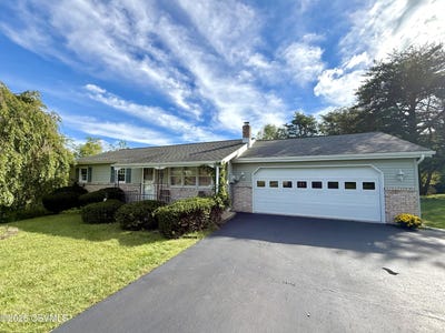 /international/us/240-birchwyn-drive-elysburg-pa-110110062565/